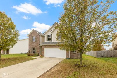 1076 Brookshire Drive, House other with 4 bedrooms, 2 bathrooms and null parking in Franklin IN | Image 3