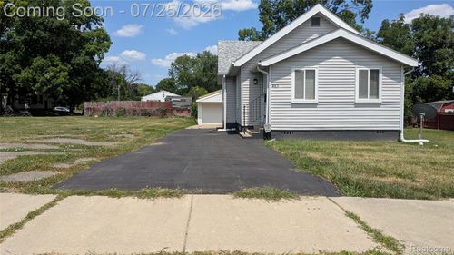 463 Raeburn St, Pontiac, MI, 48342-3443 | Card Image