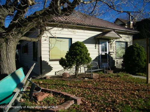 758 Railroad Ave, Rifle, CO, 81650-3552 | Card Image