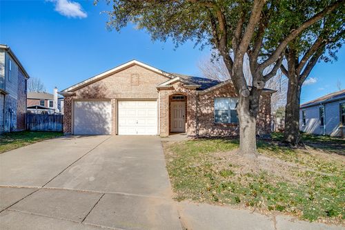 1208 Rocky Top Circle, Saginaw, TX, 76131 | Card Image