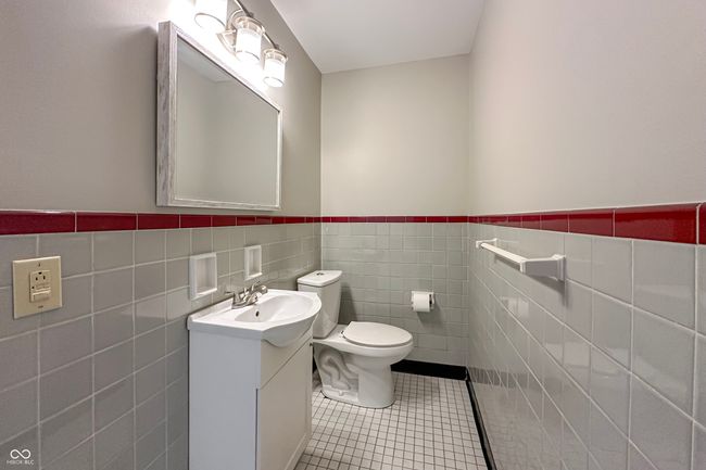 Half-bath | Image 16