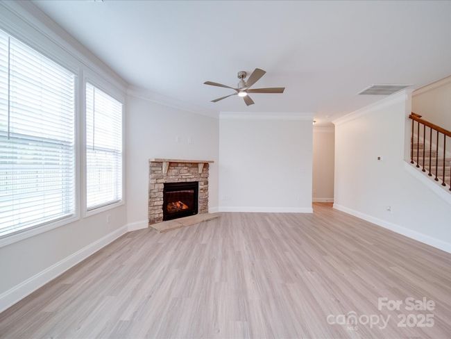 Living Room | Image 15