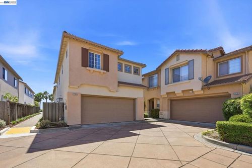 2245 Pipit Ct, San Leandro, CA, 94579-2767 | Card Image