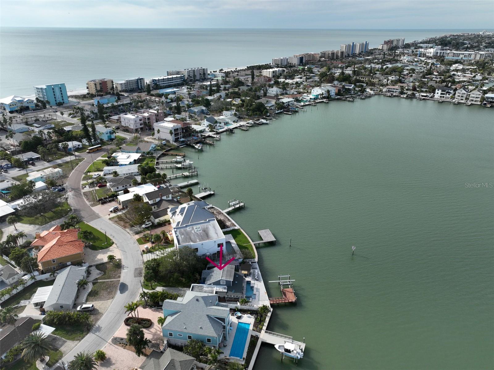 14075 N Bayshore Drive, For Sale in Madeira Beach Zoocasa