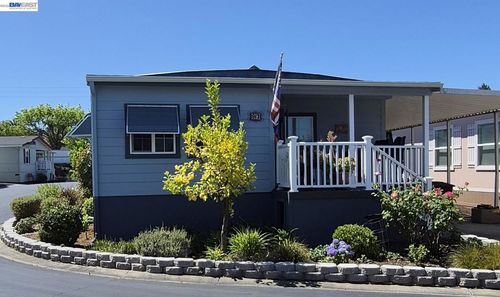 spc-97-3263 Vineyard Ave, Pleasanton, CA, 94566-6341 | Card Image