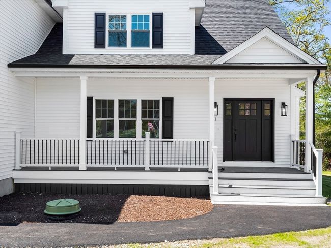 316 Old Westport Rd, House other with 5 bedrooms, 4 bathrooms and 6 parking in Dartmouth MA | Image 4