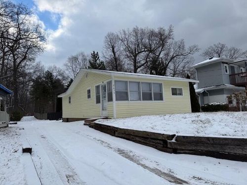 2613 Bartlett Rd, Pleasant Lake, MI, 49272-9648 | Card Image