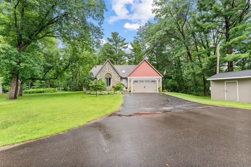 645 8th Ave Ne, Pine City, MN, 55063-1172 | Card Image