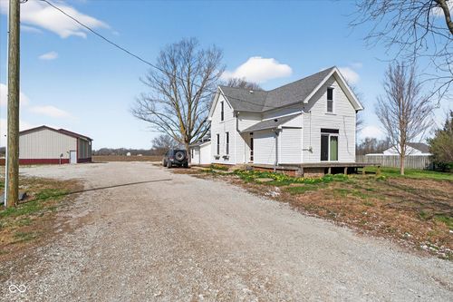 2440 Buck Creek Rd, Greenfield, IN, 46140-9536 | Card Image