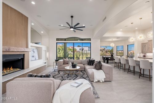 15918 E Jericho Dr, Fountain Hills, AZ, 85268-3915 | Card Image