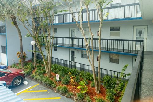 9-210-3140 Holiday Springs Blvd, Margate, FL, 33063-5414 | Card Image