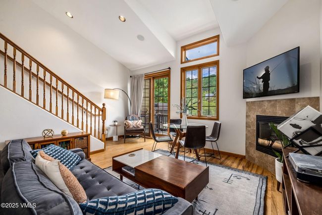 107 Lions Ln, Townhouse with 3 bedrooms, 4 bathrooms and 3 parking in Minturn CO | Image 12