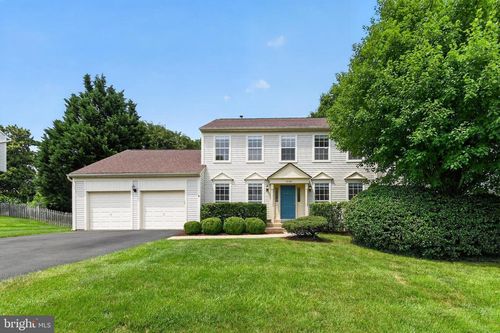 1588 Kingstream Cir, HERNDON, VA, 20170-2752 | Card Image