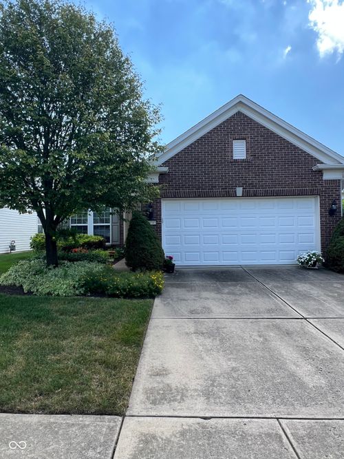 16041 Marsala Dr, Fishers, IN, 46037-7352 | Card Image