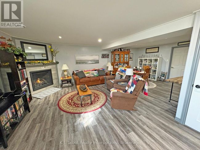 UNIT-18 - 18 The Way, Townhouse with 2 bedrooms, 3 bathrooms and 2 parking in Goderich ON | Image 23