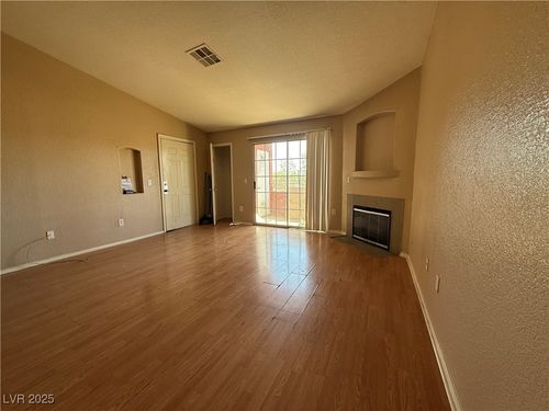 2071-4730 E Craig Rd, Las Vegas, NV, 89115-2591 | Card Image