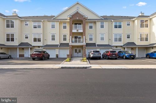 2103 Neville Ct, Somerset, NJ, 08873-6082 | Card Image
