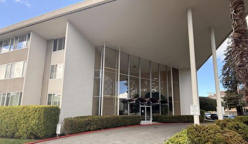 204-200 Elm St, San Mateo, CA, 94401-2637 | Card Image