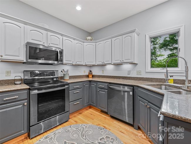 48 Grouse Thicket Rd, House other with 3 bedrooms, 3 bathrooms and null parking in Mars Hill NC | Image 12