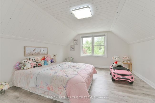 273 E 13 Th St, House other with 5 bedrooms, 3 bathrooms and 5 parking in Hamilton ON | Image 25