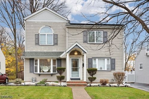 82 Bromley Pl, Nutley, NJ, 07110-2139 | Card Image