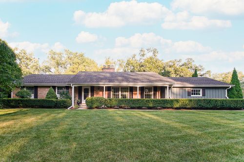8160 N 37th St, Brown Deer, WI, 53209-1545 | Card Image