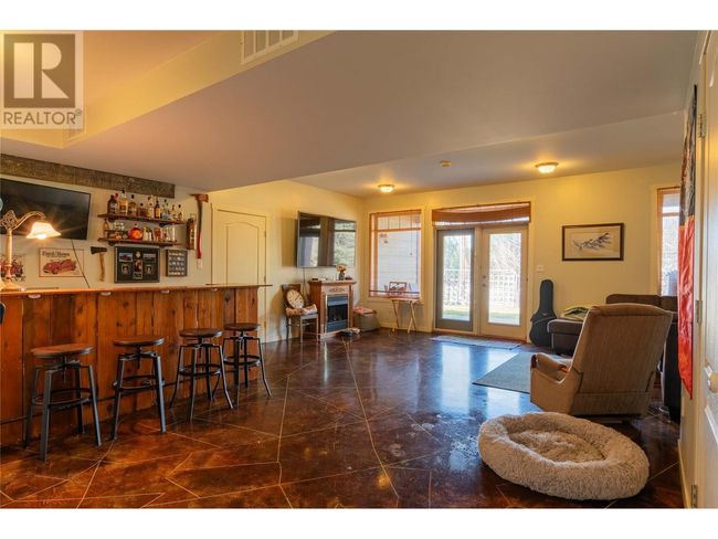 250 1 St Ave, House other with 3 bedrooms, 5 bathrooms and 3 parking in Kootenay Boundary BC | Image 41
