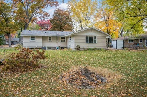 2556 Ardan Ave, Mounds View, MN, 55112-4604 | Card Image