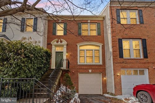43003 Golf View Dr, CHANTILLY, VA, 20152-2001 | Card Image