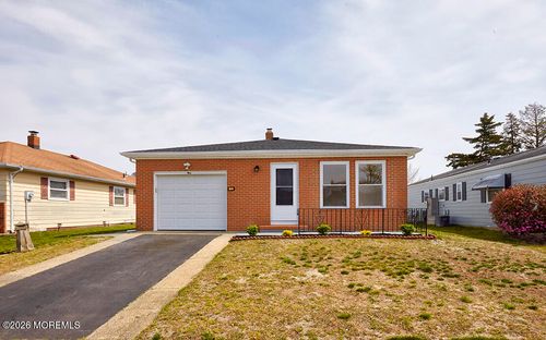 9 Mirador Ct, Toms River, NJ, 08757-4110 | Card Image