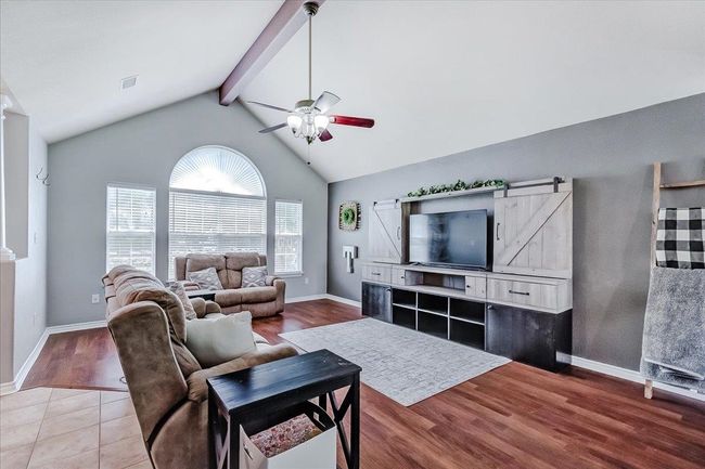 13474 Shellhammer Rd, House other with 3 bedrooms, 2 bathrooms and null parking in Winnie TX | Image 6