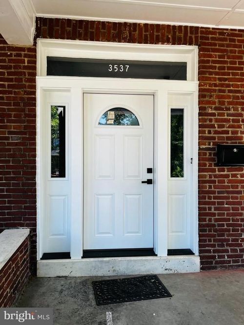 3537 Reisterstown Rd, BALTIMORE, MD, 21215-7718 | Card Image