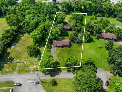 316 Homestead Rd, Nashville, TN, 37207-2912 | Card Image