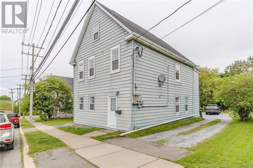 114 Church Ave, Saint John, NB, E2M4P8 | Card Image