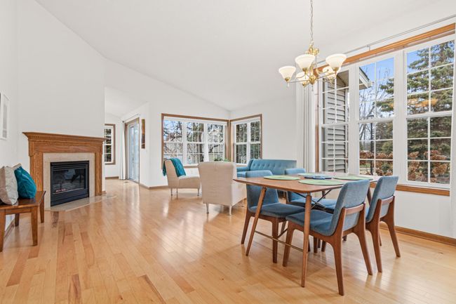 5794 Willow Ln N, Townhouse with 2 bedrooms, 2 bathrooms and null parking in Shoreview MN | Image 4