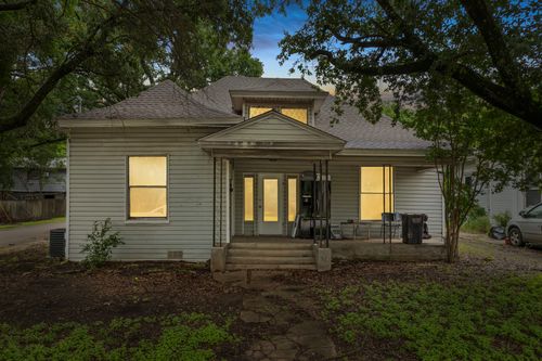 701 E Elm St, Hillsboro, TX, 76645-2525 | Card Image