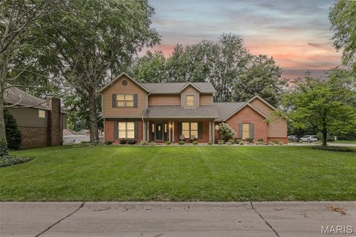 505 Springwood Dr, Belleville, IL, 62220-2752 | Card Image