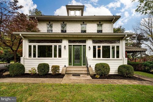 2157 Girard Ave, READING, PA, 19609-2203 | Card Image