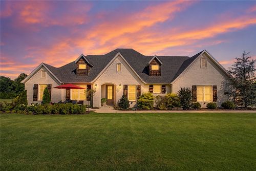 1374 S Spring Loop, Fayetteville, AR, 72703-9020 | Card Image