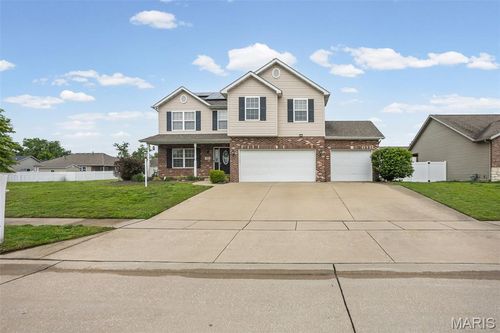 4817 Karen Ln, Granite City, IL, 62040-2687 | Card Image