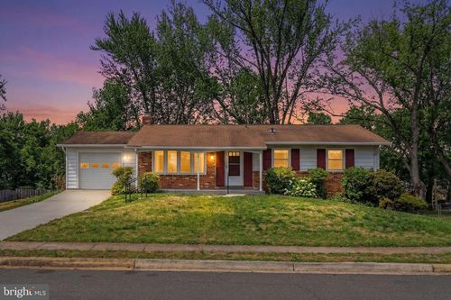 7510 Roxbury Ave, MANASSAS, VA, 20109-3041 | Card Image