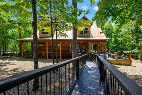 51 Sw White Tail Circle Circle, Broken Bow, OK, 74728 | Card Image