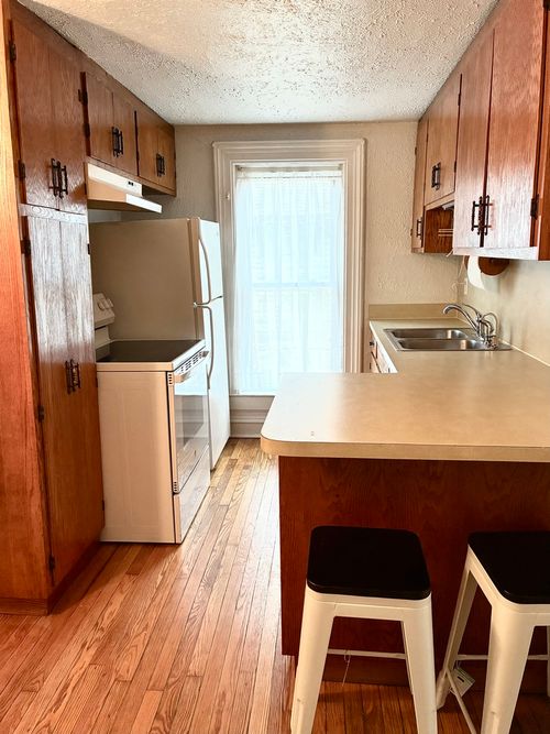 apt-3-314 S 2nd Ave, St. Charles, IL, 60174-1958 | Card Image