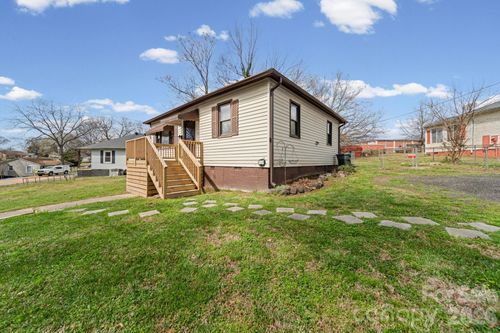 1866 Hilltop Cir, Gastonia, NC, 28054-7420 | Card Image