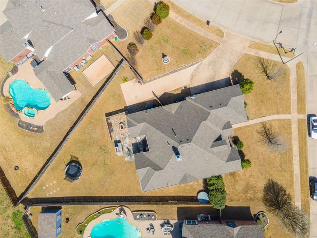 1801 Rim Rock Trl, House other with 3 bedrooms, 2 bathrooms and null parking in Mansfield TX | Image 27