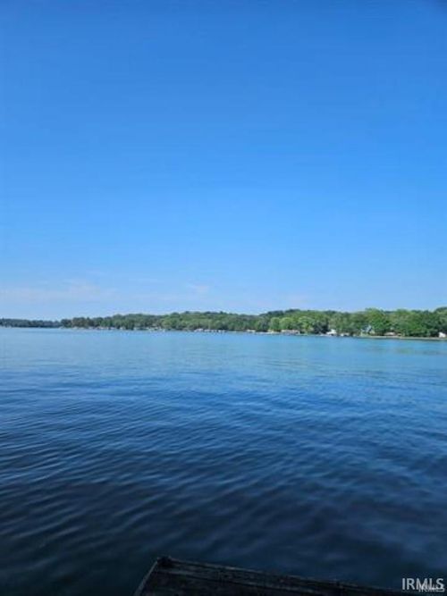 7801 N Upper Hambridge Dr, Monticello, IN, 47960 | Card Image