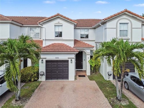 7876 Nw 109th Path, Doral, FL, 33178-6022 | Card Image