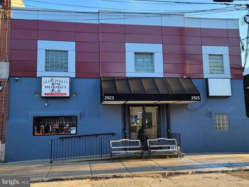 2923 E Thompson St, PHILADELPHIA, PA, 19134-4812 | Card Image