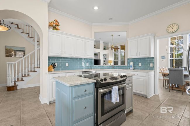 Kitchen | Image 11