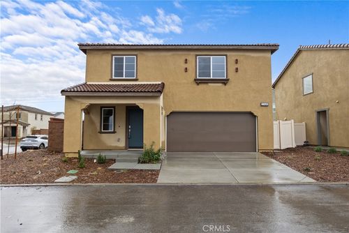 2168 Redwood Ln, Banning, CA, 92220-7245 | Card Image